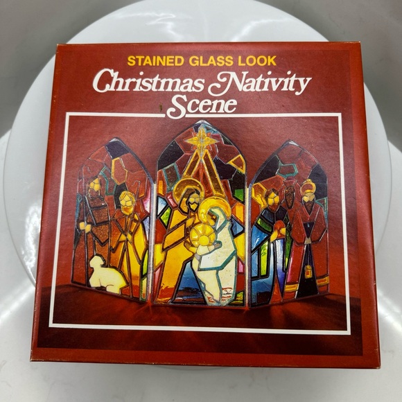 Vintage Stained Glass Look Christmas Nativity Scene Suncatcher - Picture 6 of 9